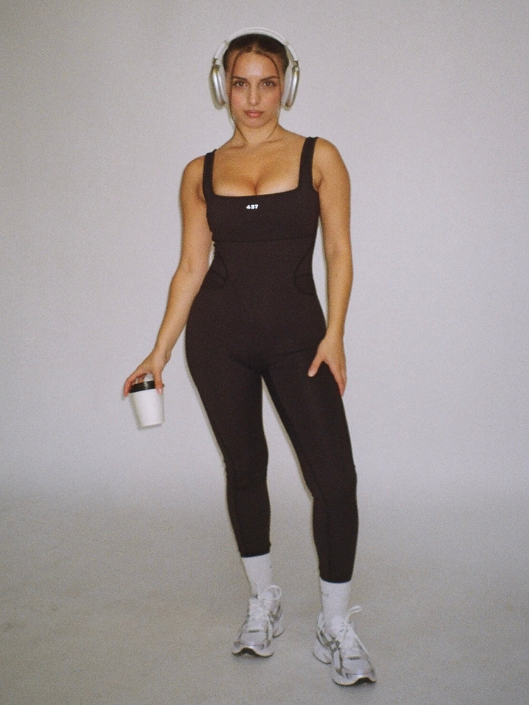 The Curve Onesie / Black