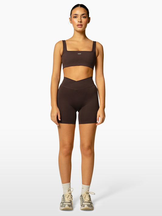 The V Short / Espresso