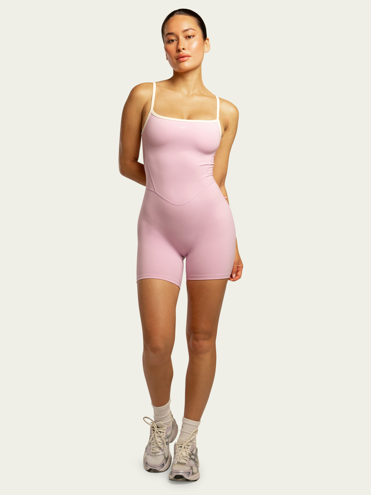 The Shorts Onesie / Parfait-Cream