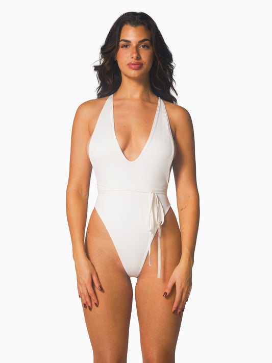 Battle of the bathing suit: one-piece vs. two-pieces - The Daily Universe