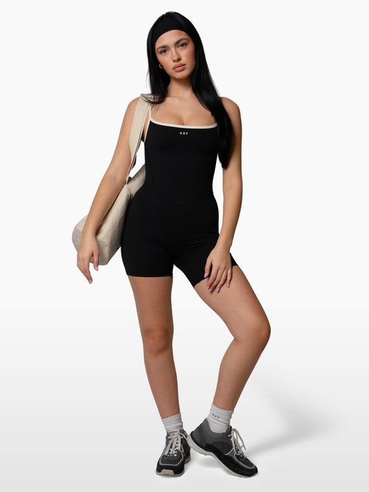 The Shorts Onesie / Black-Crème