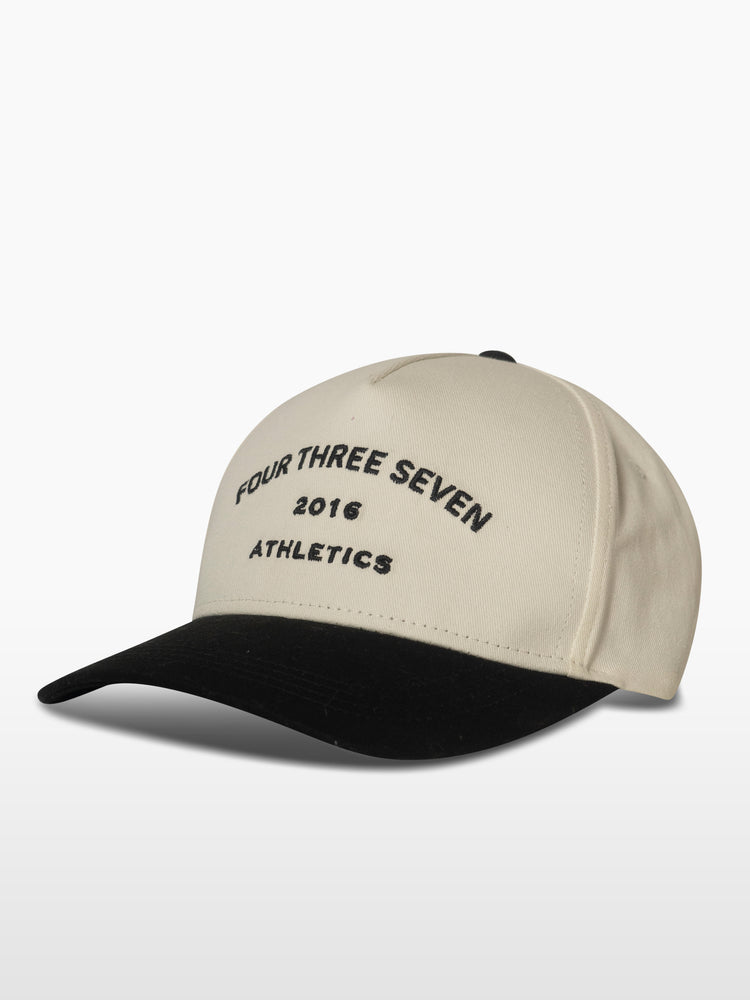 The Trucker Hat / White-Black