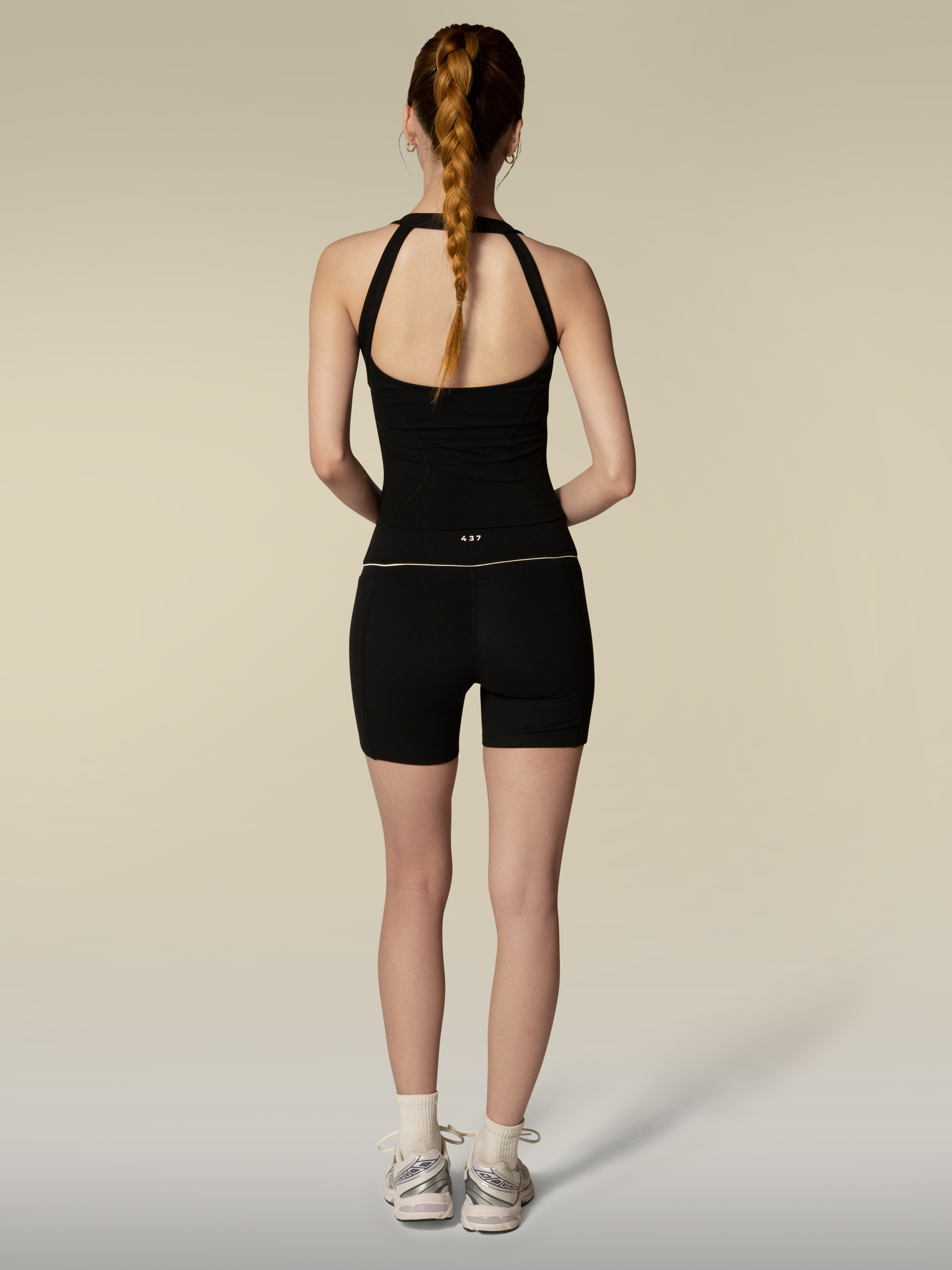 The Studio Short / Black-Cream