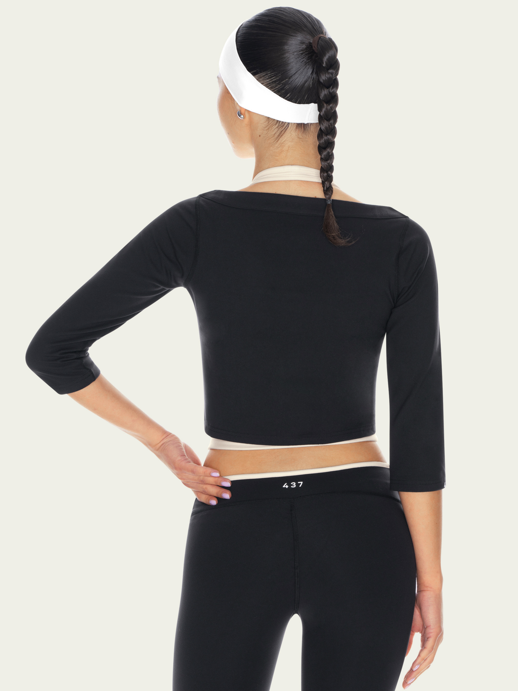 The Cropped Cardigan Black