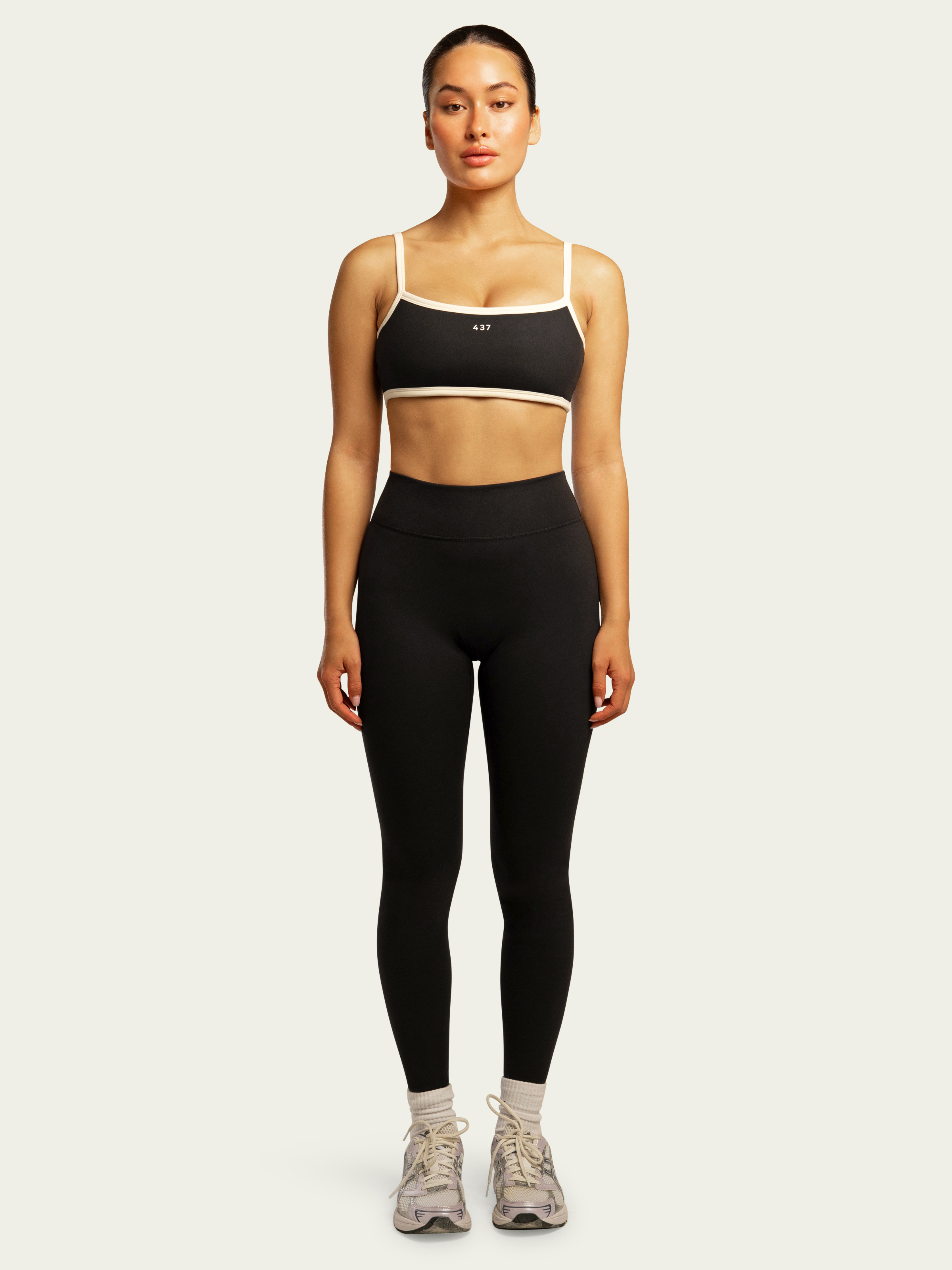 [PREORDER] The Essentials Legging Black