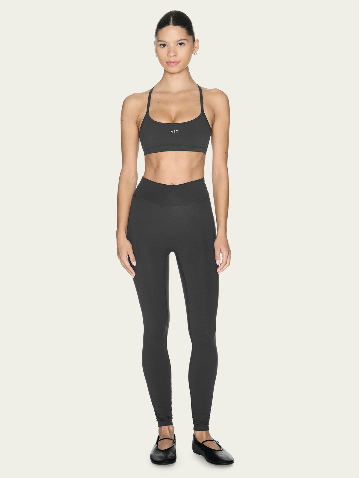 The Essentials Legging