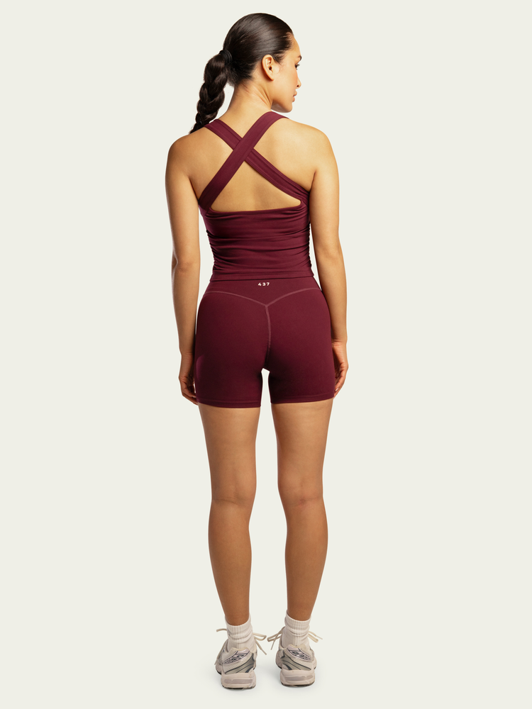 The Essentials Short / Black-Cherry