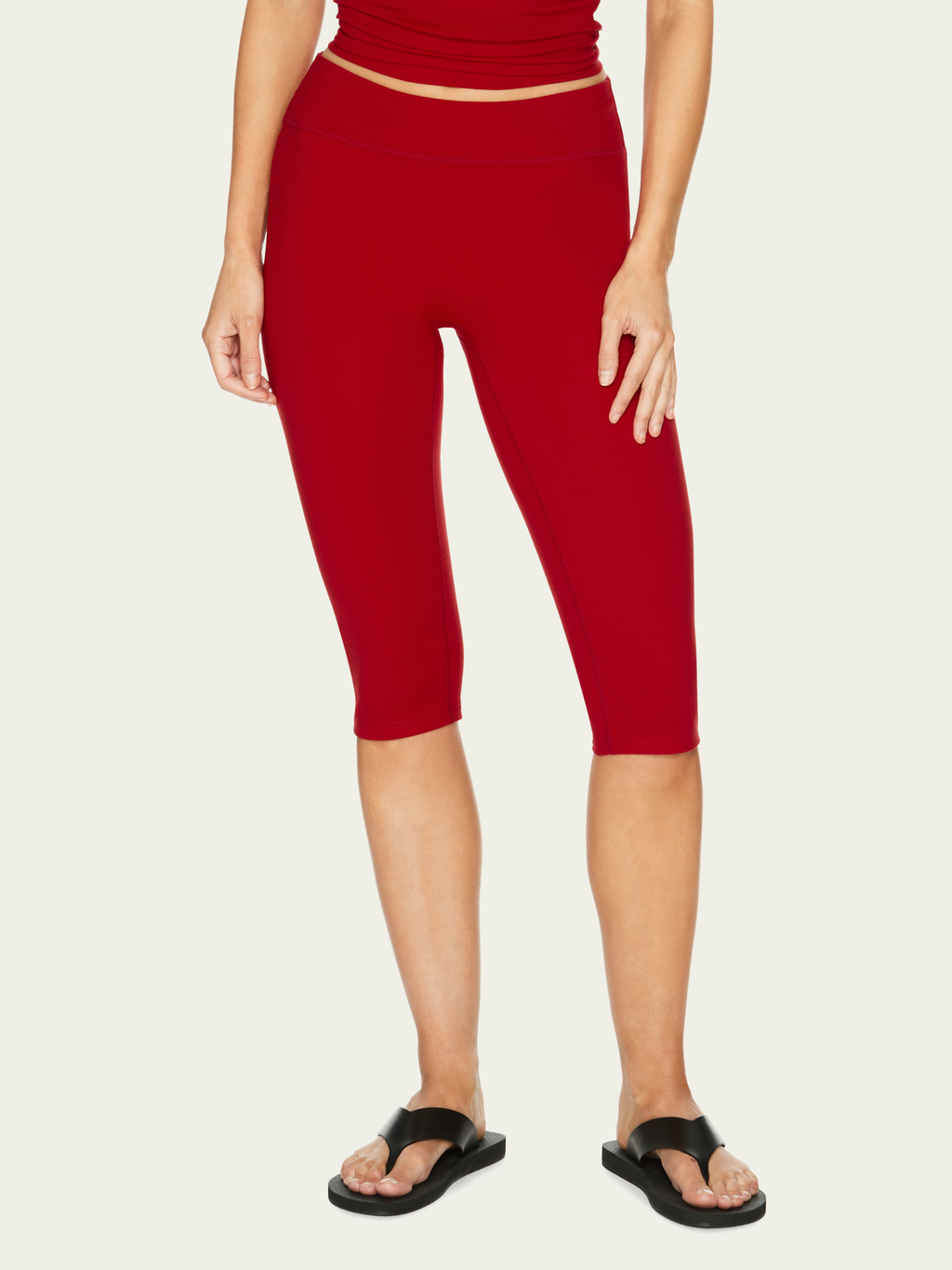 The Micro Capri Scarlet