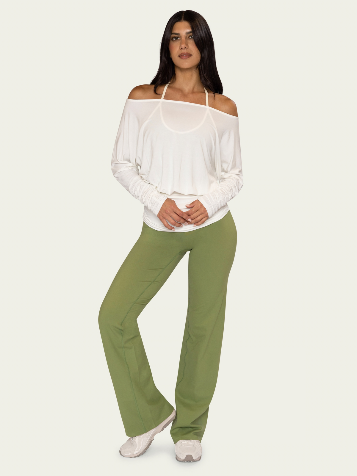 [PREORDER] The Motion Pant Matcha & Cream