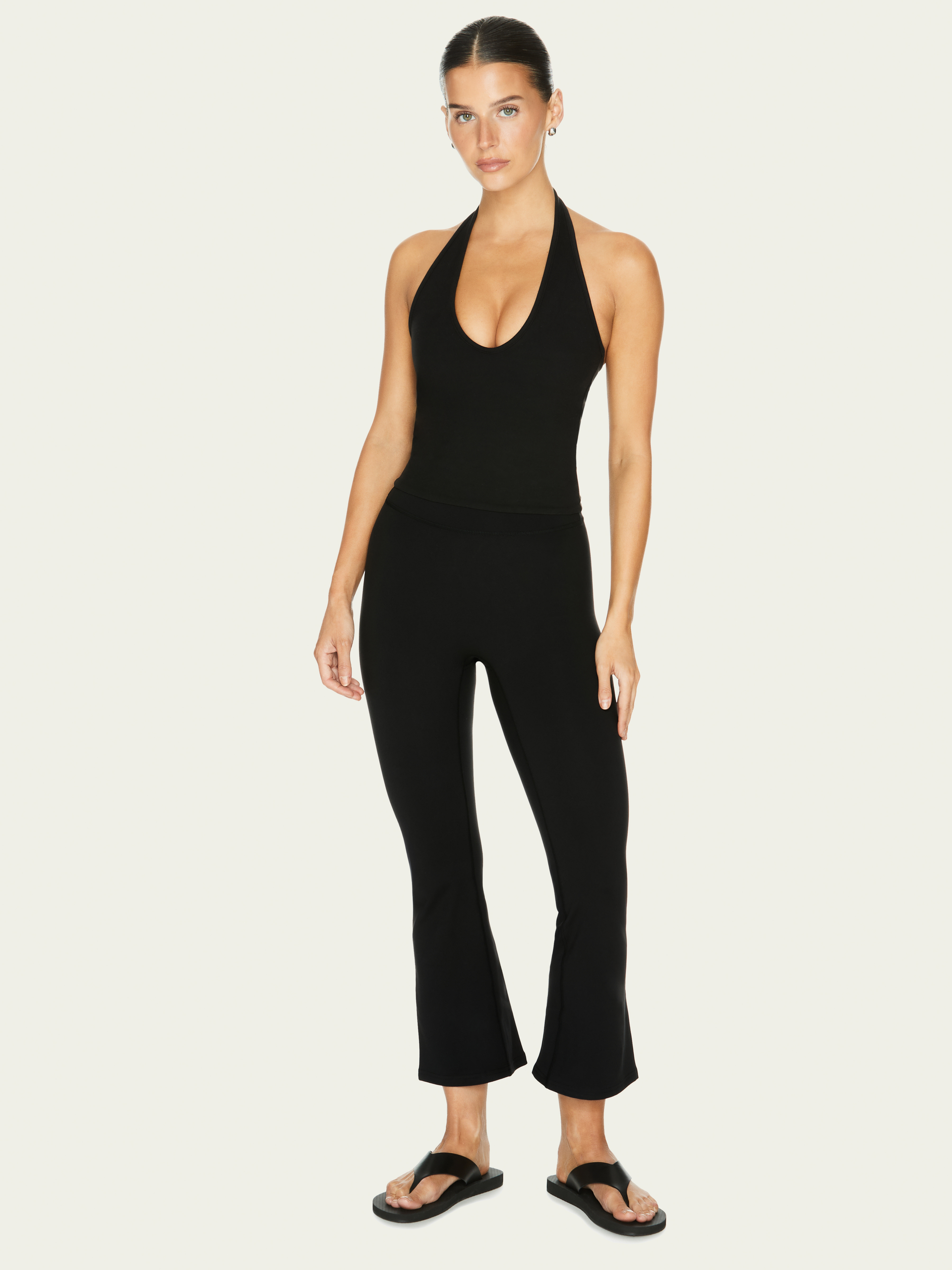 [PREORDER] The Perfect Capri Black