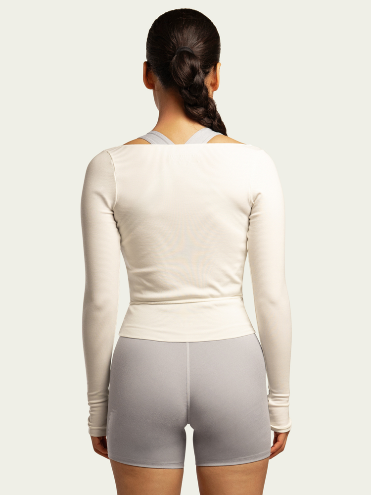 The Studio Wrap / White