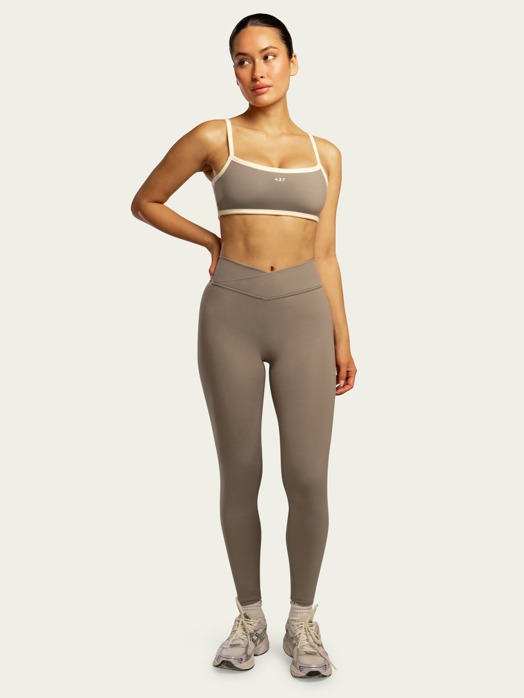 The V Legging / Clay Mask