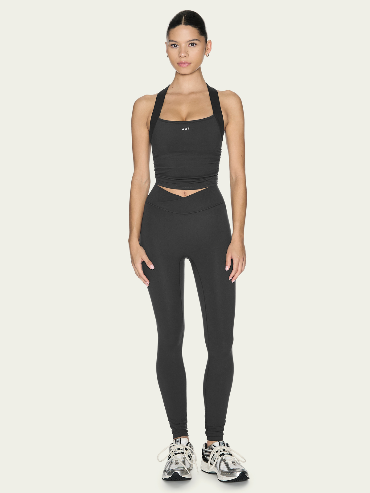 The V Legging