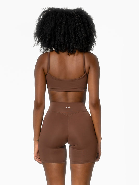 The V Short / Walnut