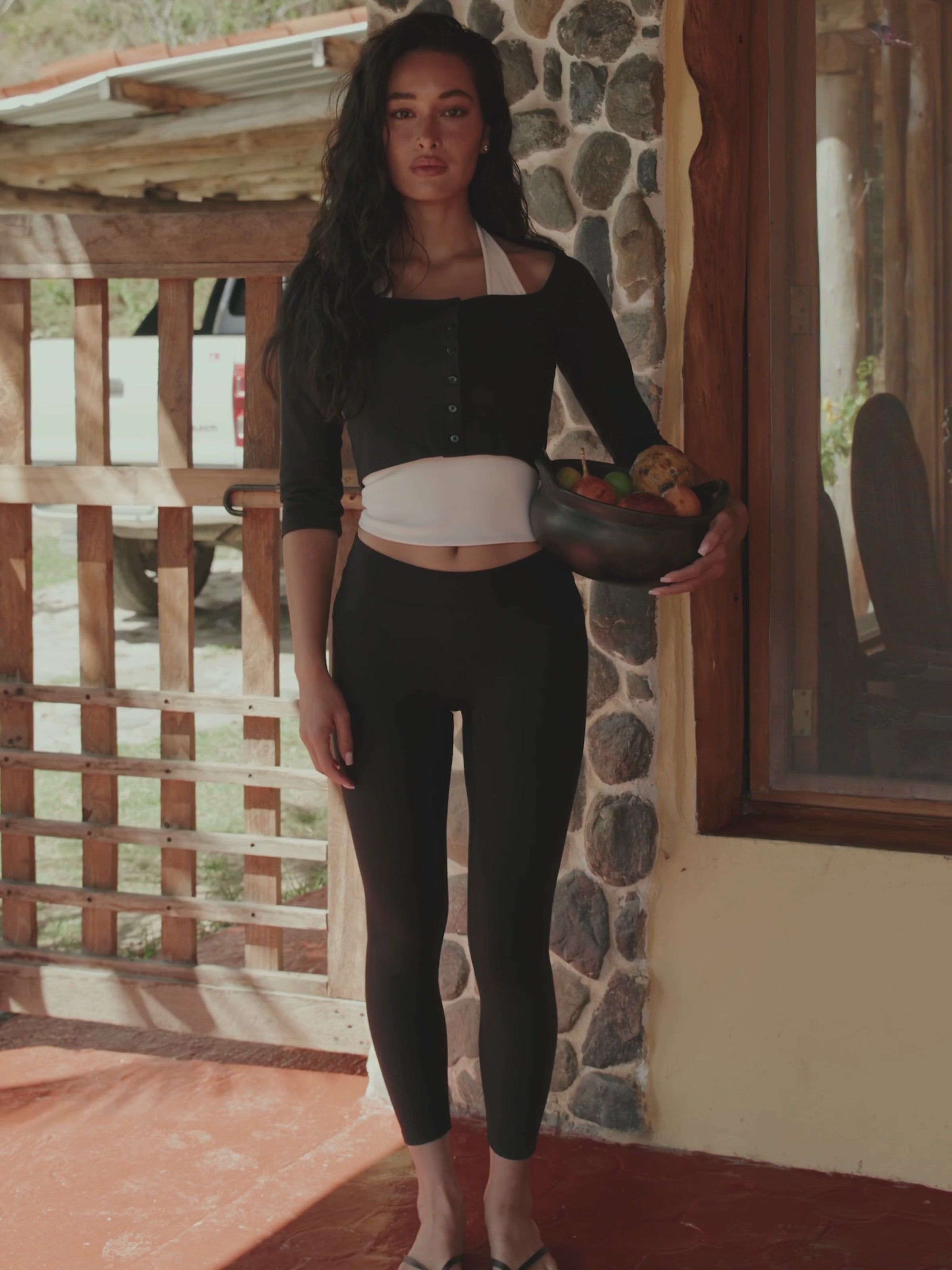 The Cropped Cardigan Black