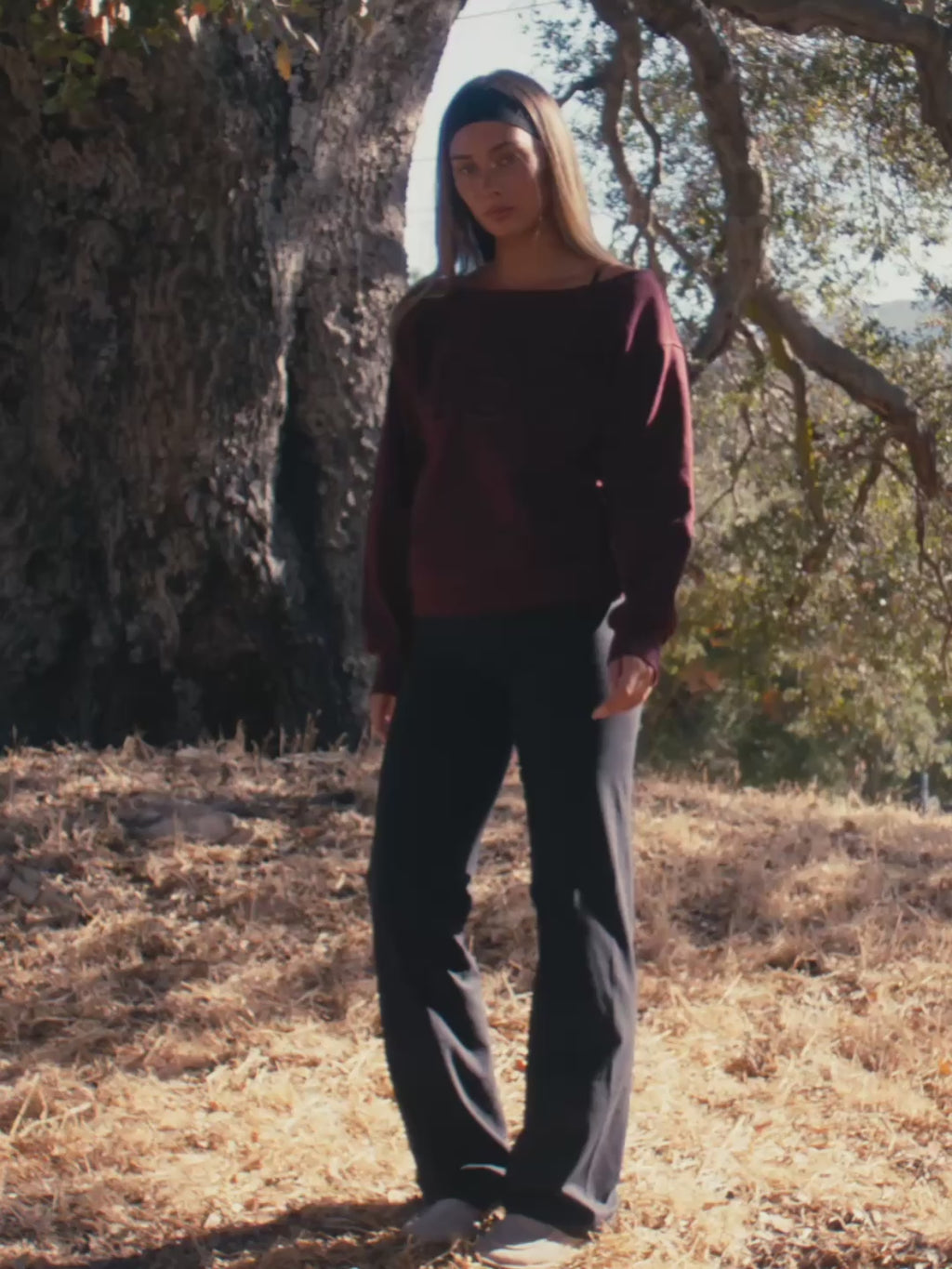 The Studio Sweatshirt Black Cherry