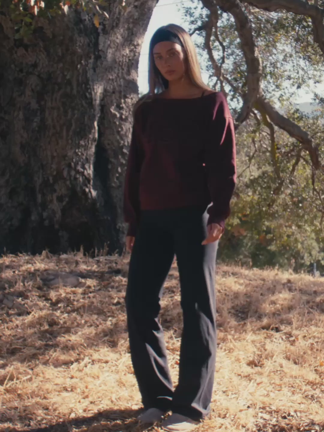The Studio Sweatshirt Black Cherry