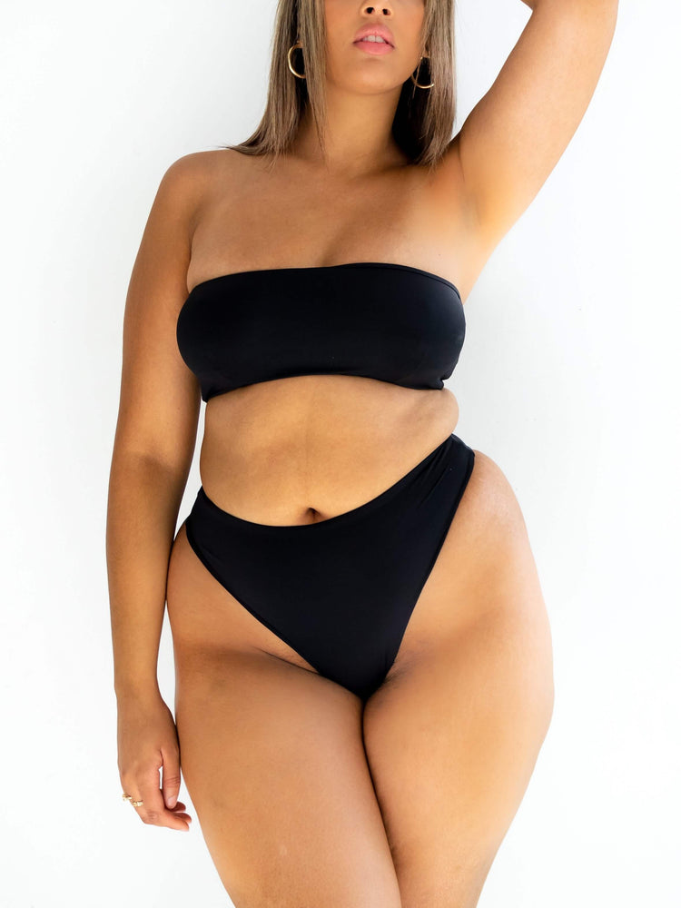 The Aubrey bikini top in black